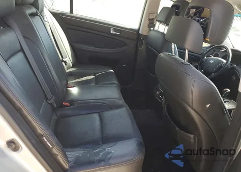 2011 Hyundai Genesis 3.8L z USA, uszkodzony, nr VIN KMHGC4DE3BU131871